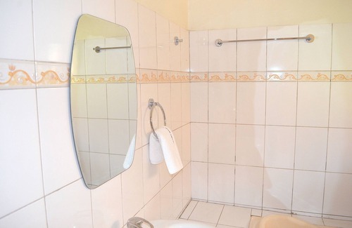 Munyonyo Hotel | Victoria Travel Hotel