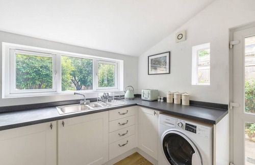 Cambridge House | Victorian 2 Bedroom Home near the river Cam