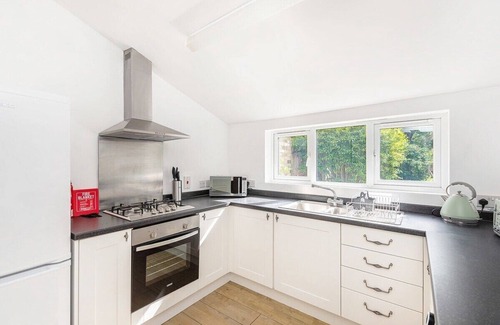 Cambridge House | Victorian 2 Bedroom Home near the river Cam