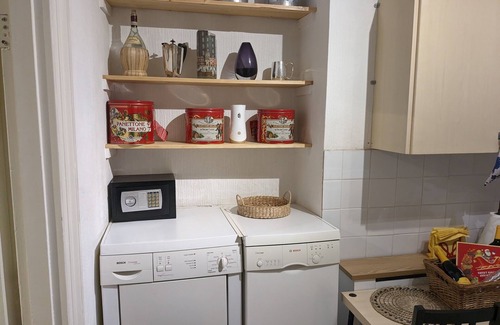 St. Mary's Park Apartment | Victorian Battersea Terrace Garden Flat