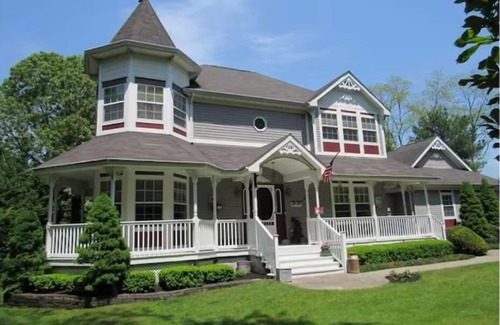 South Jamesport House | Victorian Beach House Paradise