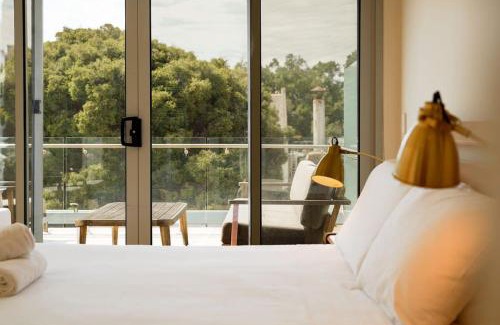 Carlton House | Victorian City-Fringe 3lvl Home @Carlton Lifestyle