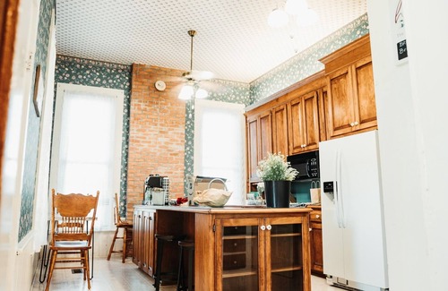 Lamont House | Victorian Country Home on the edge of town. Event venue, weekend home.