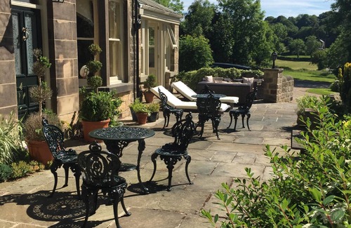 Woolley Moor House | Victorian Detached Stone Built ‘Gentleman’s Residence’ sleeps 6-13
