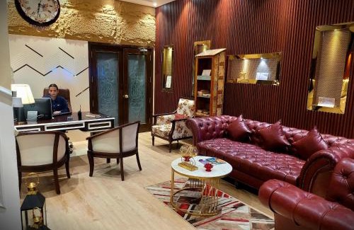 Ranjit Avenue Bed & Breakfast | Victorian Elegance Luxury Stays