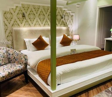 Ranjit Avenue Bed & Breakfast | Victorian Elegance Luxury Stays