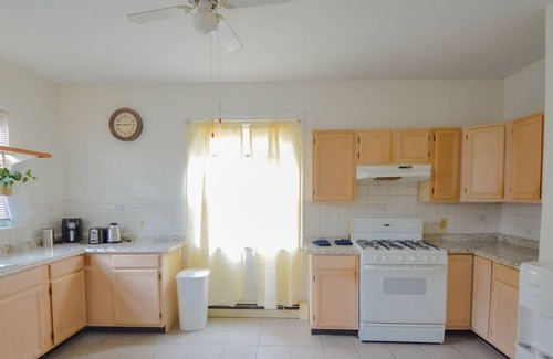 Blackstone Apartment | Victorian Home College Hill