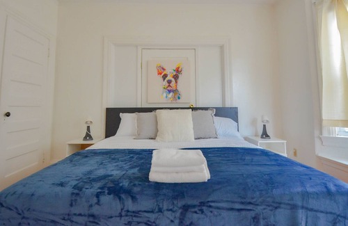 Blackstone Apartment | Victorian Home College Hill