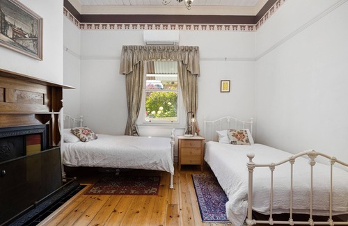 Korumburra House | Victorian Home on Radovick, Pets Welcome!