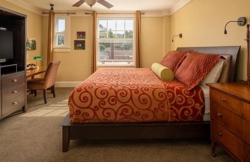 Astoria Hotel | Victorian Hotel Room w/Heated Tile Floors & Original Artwork in Downtown