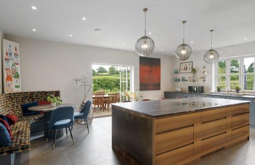 East Chinnock House | Victorian House Gym Games Room & 2 Acre Gardens