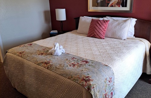 Cleveland Hotel | Victorian Inn