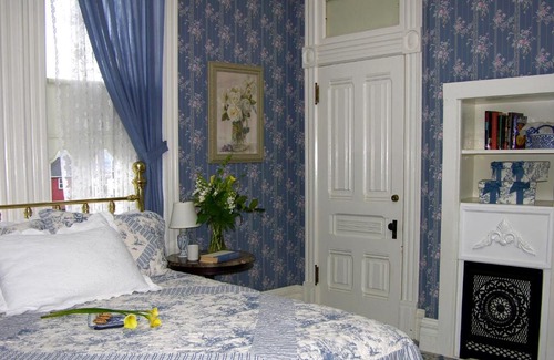 Ferndale Main Street Historic District Hotel | Victorian Inn