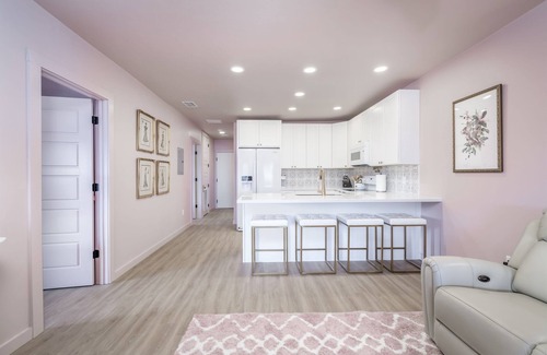 Cedar Key Apartment | Victorian Inspired Downtown, Boat Trailer Parking!