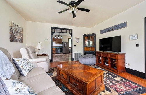 Northville House | Victorian Lakehouse with private beach