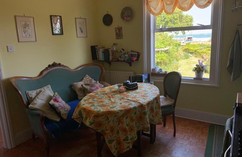 Ryde Apartment | Victorian luxury flat at Claverton House