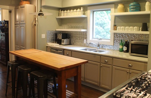 Lee House | Victorian Manor -- Five Bathrooms