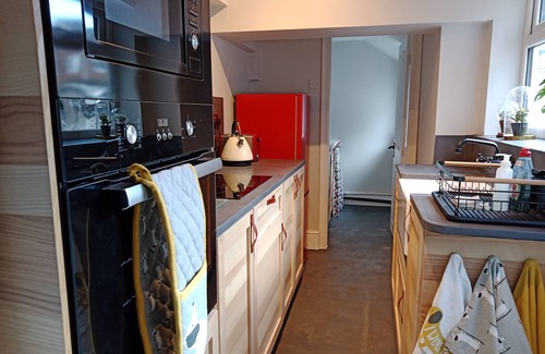 York House | Victorian terraced house with two en-suite bedrooms