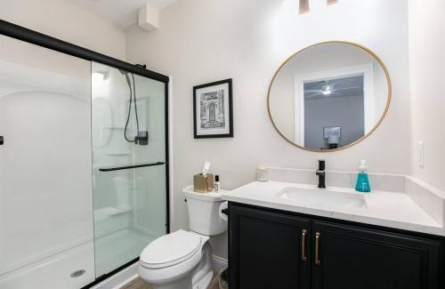 Wooded Estates House | Victory Views Estate:Luxury Retreat for 25+ Guests