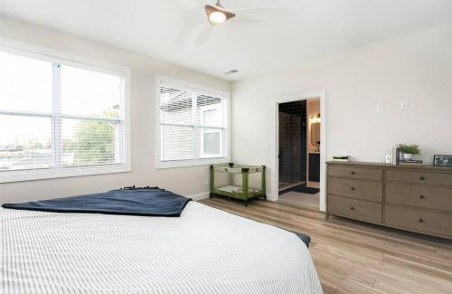 Wooded Estates House | Victory Views Estate:Luxury Retreat for 25+ Guests