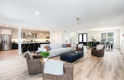 Wooded Estates House | Victory Views Main House: Luxury Home for 20 Guests