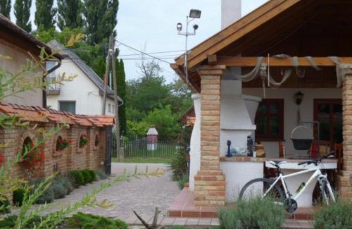 Tiszaorveny House | Vidra