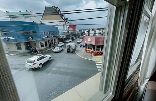 Province of Tierra del Fuego House | Viejo Lobo centrally located apartment