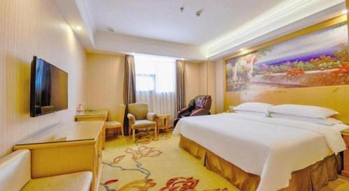 Buji Hotel | Vienna 3 Best Hotel Shenzhen Bantian Guangya Park Metro Station