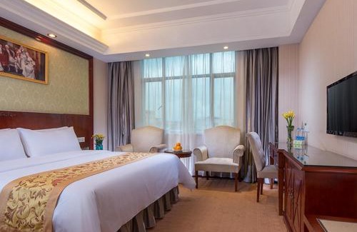 Huadu Hotel | Vienna Hotel Guangzhou Airport 2