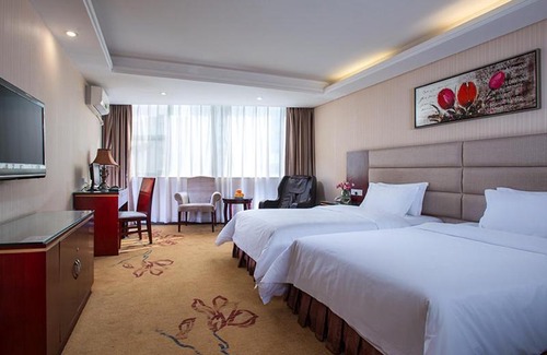 Baiyun Hotel | Vienna Hotel Guangzhou Dekang Road