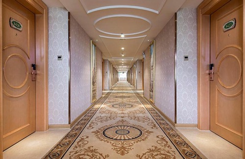 Huadu Hotel | Vienna Hotel(Guangzhou Huadu Rongchuang Wanda Hibiscus Station )