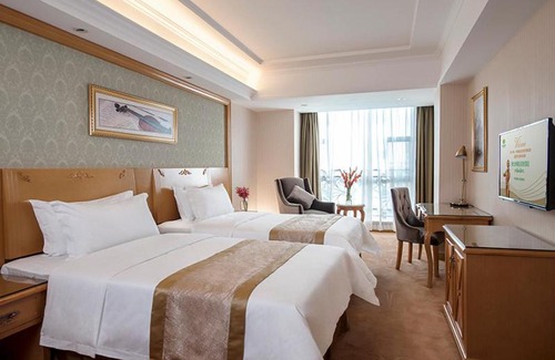 Panyu Hotel | Vienna Hotel Guangzhou Panyu Dashi Qiao