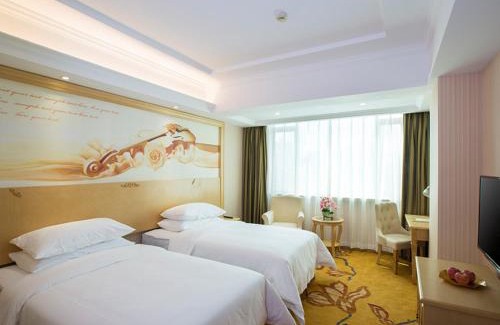 Huizhou Hotel | Vienna Hotel Huizhou Dahuxi