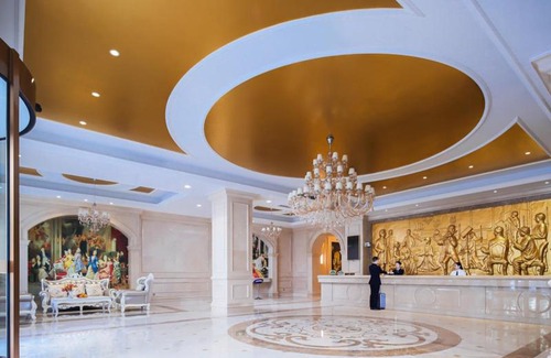 Jinshan Hotel | Vienna Hotel (Shanghai jinshanwei Railway Station City Beach Shop)