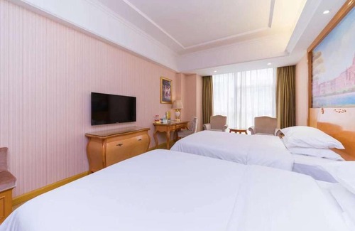 Longgang Hotel | Vienna Hotel Shenzhen Baoneng City Plaza