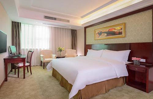 Bao'an Hotel | Vienna Hotel Shenzhen BaoAn Qianjin Road