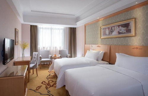 Buji Hotel | Vienna Hotel Shenzhen Buji Ganli Road