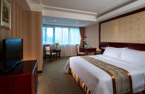 Shenzhen Hotel | Vienna Hotel Shenzhen Fenghuang Road