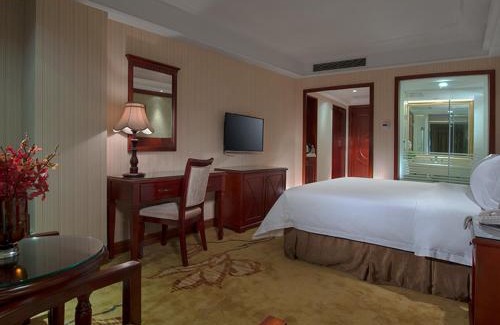 Luohu Hotel | Vienna Hotel Shenzhen Futian Bagua Road