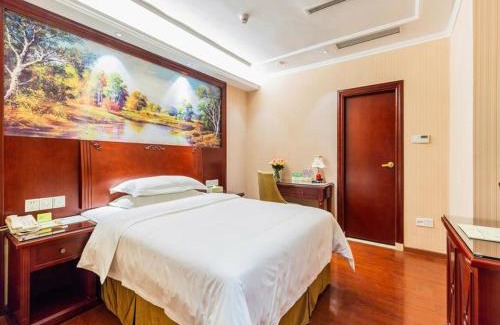 Longhua District Hotel | Vienna Hotel Shenzhen Guanlan Guanguang Road Foxconn