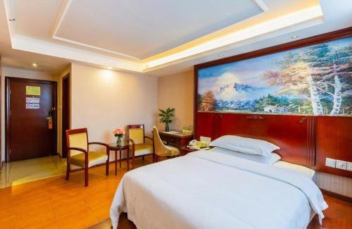 Longhua District Hotel | Vienna Hotel Shenzhen Guanlan Guanguang Road Foxconn