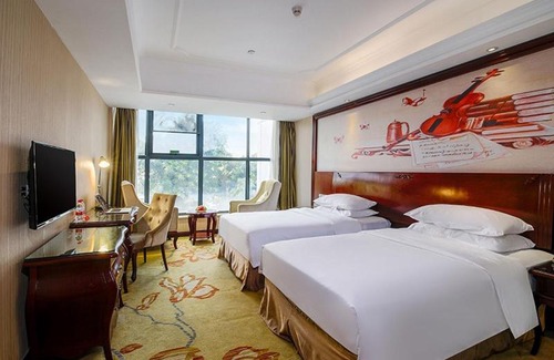 Luohu Hotel | Vienna Hotel Shenzhen Shuiku New Village