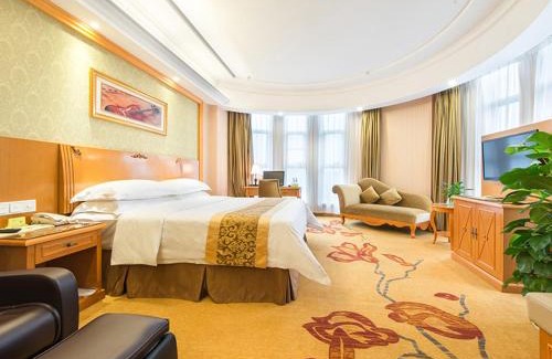 Longhua District Hotel | Vienna Hotel Shenzhen View Lake Park