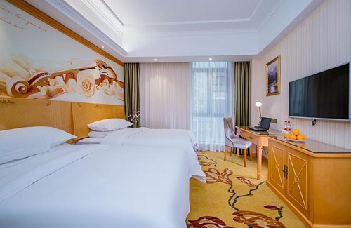 Jiang'an District Hotel | Vienna Hotel Whhan xingye road stone bridge subway station store