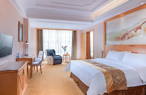 Jiangcheng District Hotel | Vienna Hotel Yangjiang Jiangcheng District