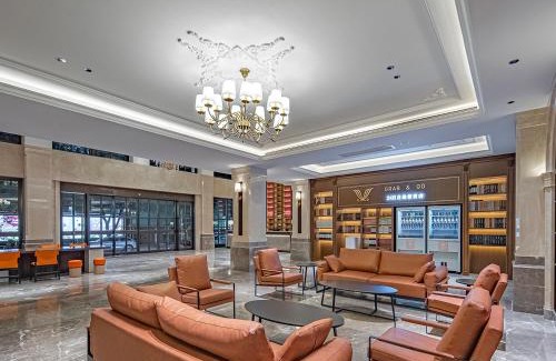 Wulingyuan Hotel | Vienna International Hotel-Free Shuttle Service to East Gate of forest park,Free Chinese-western Breakfast,Free Freah Coffee,Free Self-Service Laundry & Drying, Attraction Tickets Serivce in advance