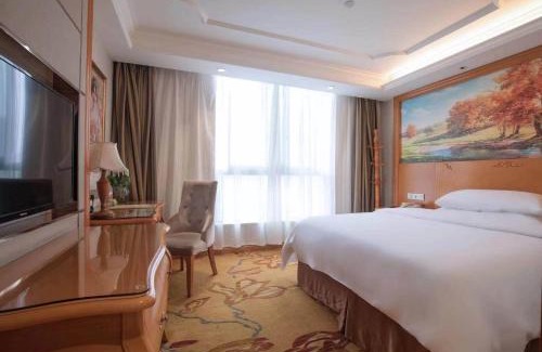 Yu Hua Hotel | Vienna International Hotel Changsha Shumuling Subway Station