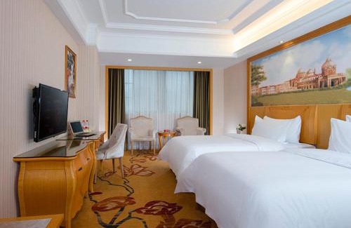 Beihu District Hotel | Vienna International Hotel(Chenzhou Wuling Square Shop)