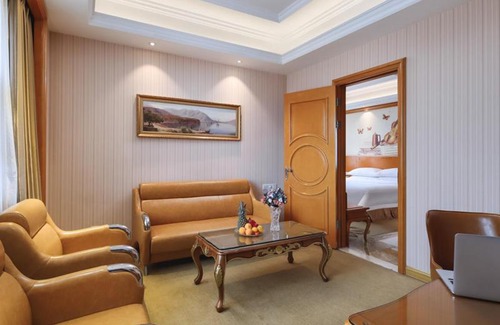 Jiangning Hotel | Vienna International Hotel Nanjing South Railway Station