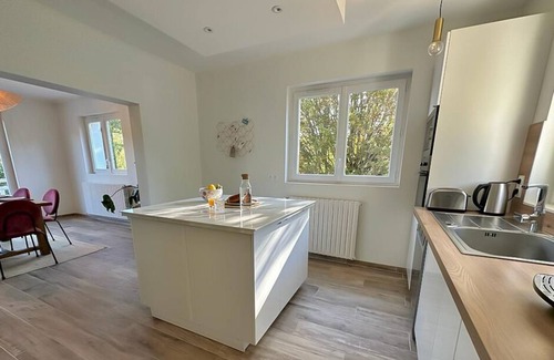 Isle Apartment | Vienne's Splendor Charming T5 by the River - Near Limoges CHU